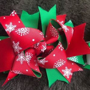 NWOT Set of 2 Handmade Christmas Hair Clips